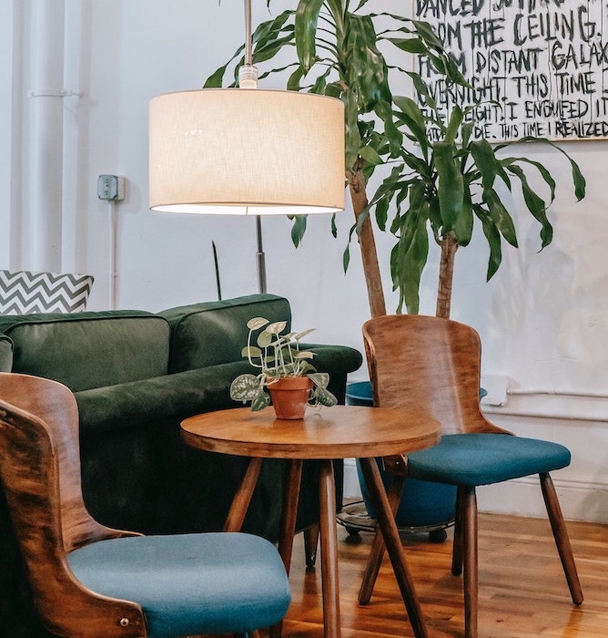 livingroom-wooden furniture-lighting