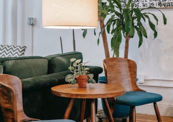 main-livingroom-wooden furniture-lighting-min